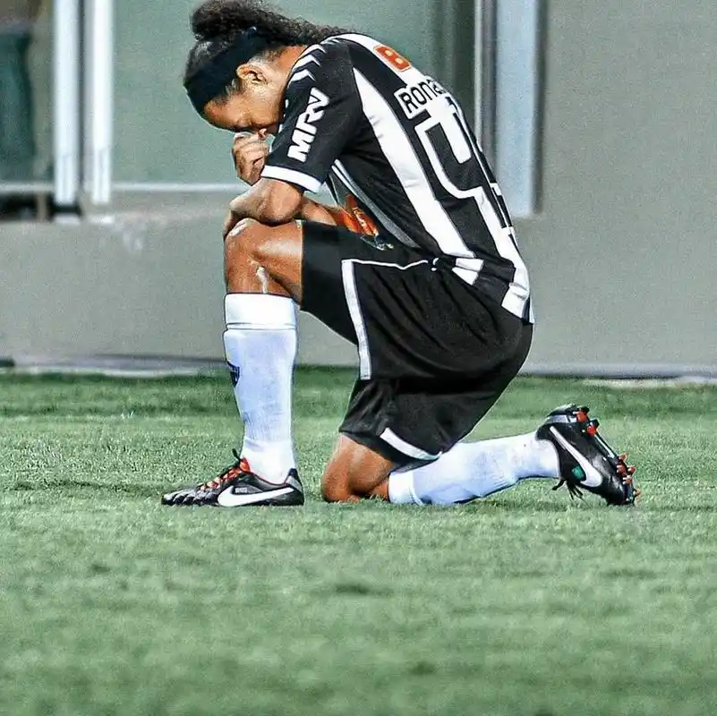 杯上成为英 杯上成为英