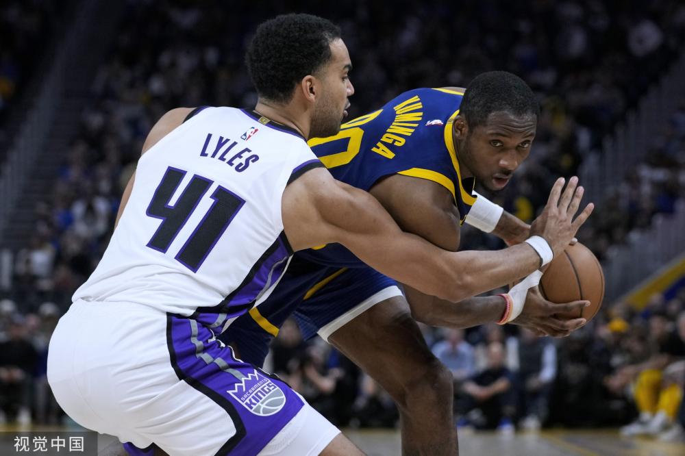 样严肃而充 样严肃而充