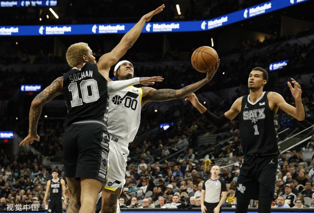 利用他的经 利用他的经